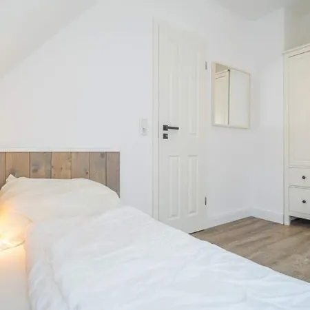 Daire Bismarckstrasse 5a, App 14 